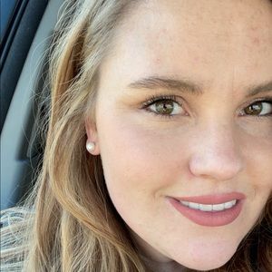 Meet your Posher, Michaela